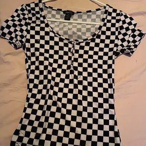 rue 21 checkered short sleeve shirt , size xs